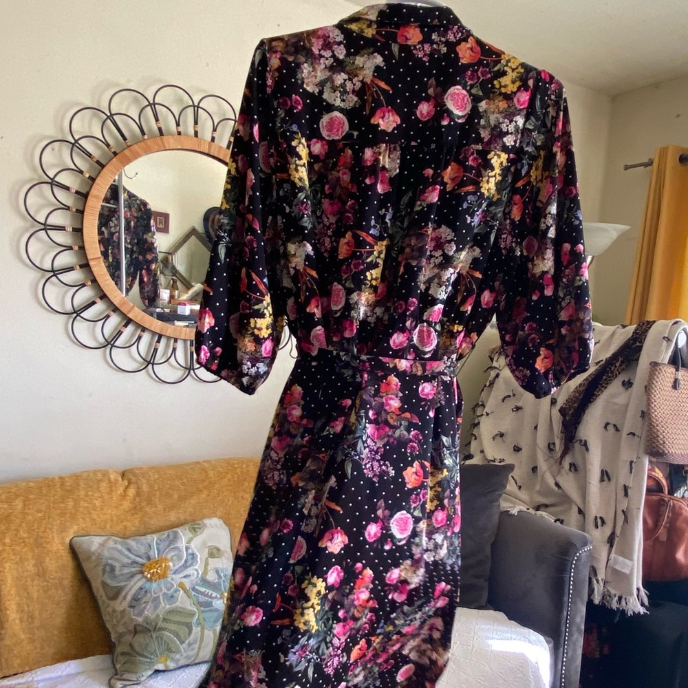 Torrid Tea Length Floral Polka Dot Shirt Dress Button Front Size 18/20 (2) - Picture 3 of 13